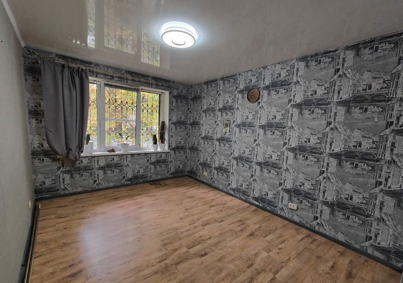 квартира г Челябинск р-н Калининский ул Молодогвардейцев 64а фото 11