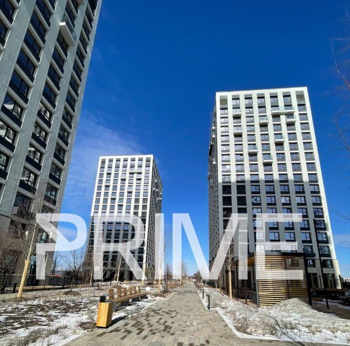 квартира г Омск р-н Кировский ул. Б. Г. Шаронова, 9 фото 2