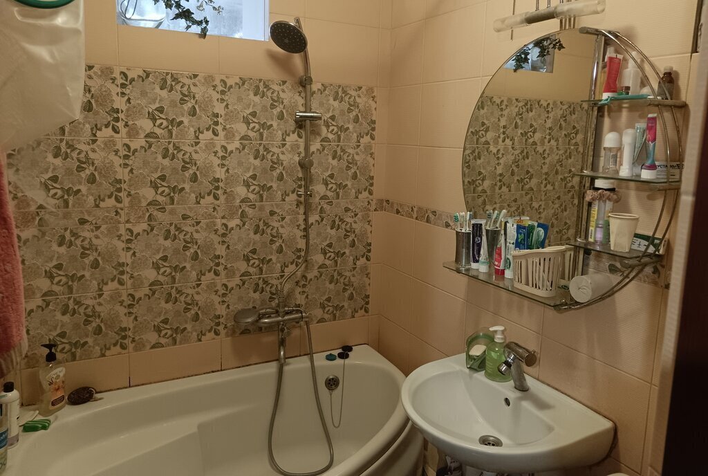 квартира г Саратов р-н Октябрьский ул 2-я Садовая 110 фото 1
