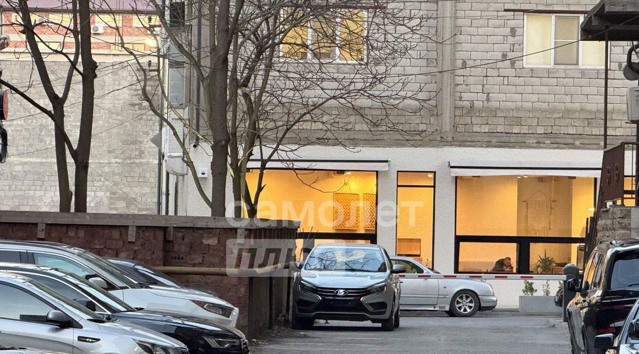 квартира г Махачкала р-н Ленинский ул Ирчи Казака 53 фото 4