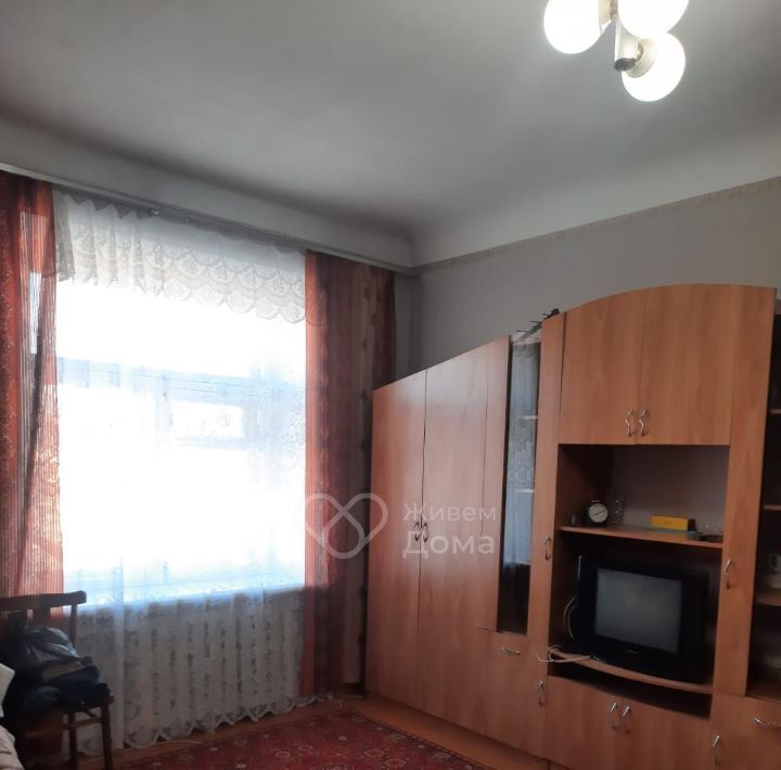 квартира г Волгоград р-н Тракторозаводский ул им. Дзержинского 19 фото 1