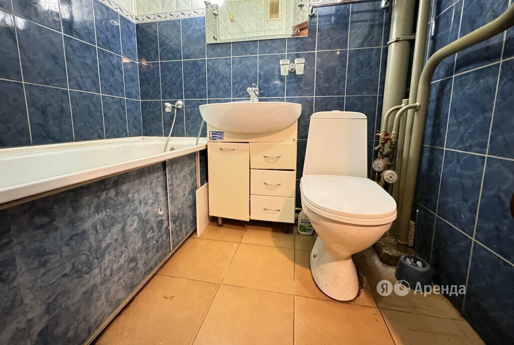 квартира г Саратов р-н Ленинский Солнечный улица имени С. Ф. Тархова, 27Б фото 8