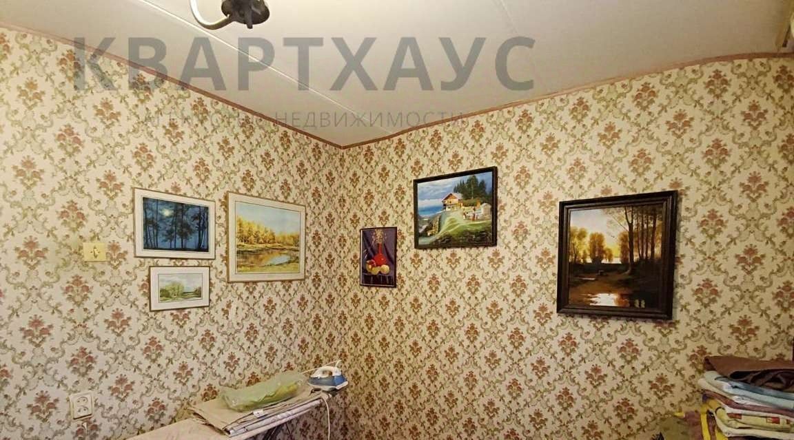 квартира г Волгоград р-н Дзержинский ул Рионская 11 фото 15