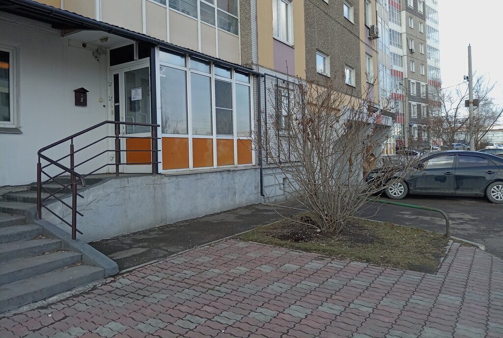 квартира г Красноярск р-н Советский Северный ул Шумяцкого 11 фото 2