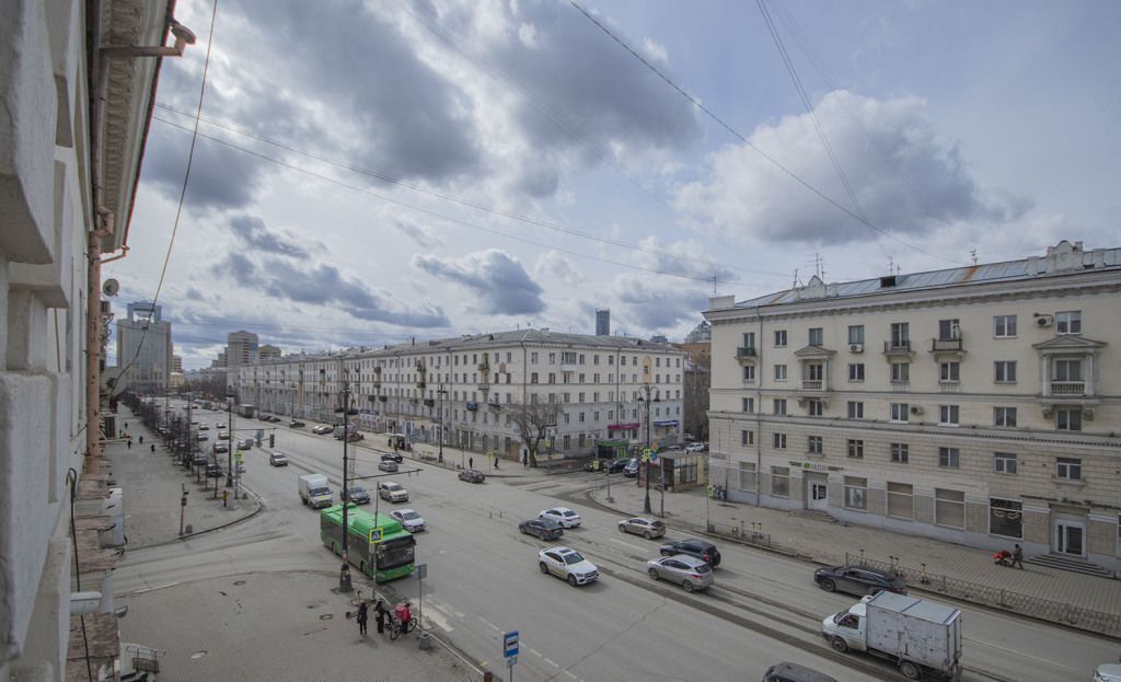 квартира г Екатеринбург р-н Железнодорожный Уральская ул Свердлова 60 фото 3
