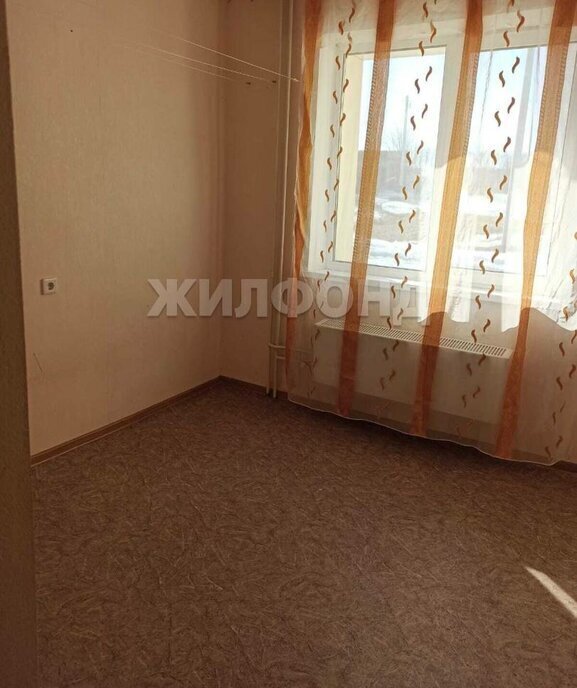 квартира р-н Черепановский рп Дорогино ул Толстого 4а фото 1