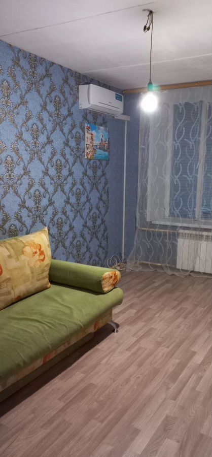 квартира г Тольятти р-н Автозаводский 32 квартал ул Революционная 11к/1 фото 1