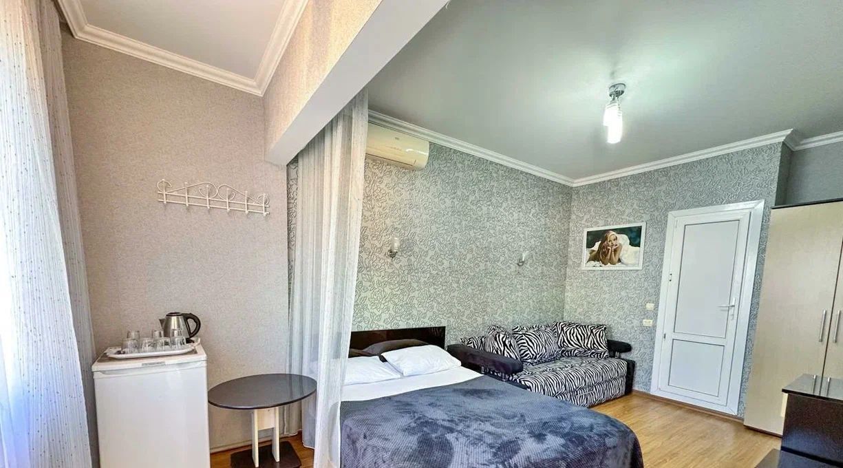 комната г Сочи р-н Адлерский Адлер ул Чкалова 49 жилрайон фото 1
