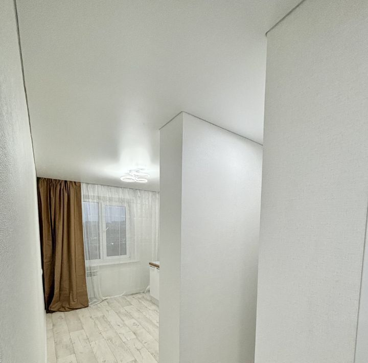 квартира г Тольятти р-н Автозаводский ул Юбилейная 1 фото 8