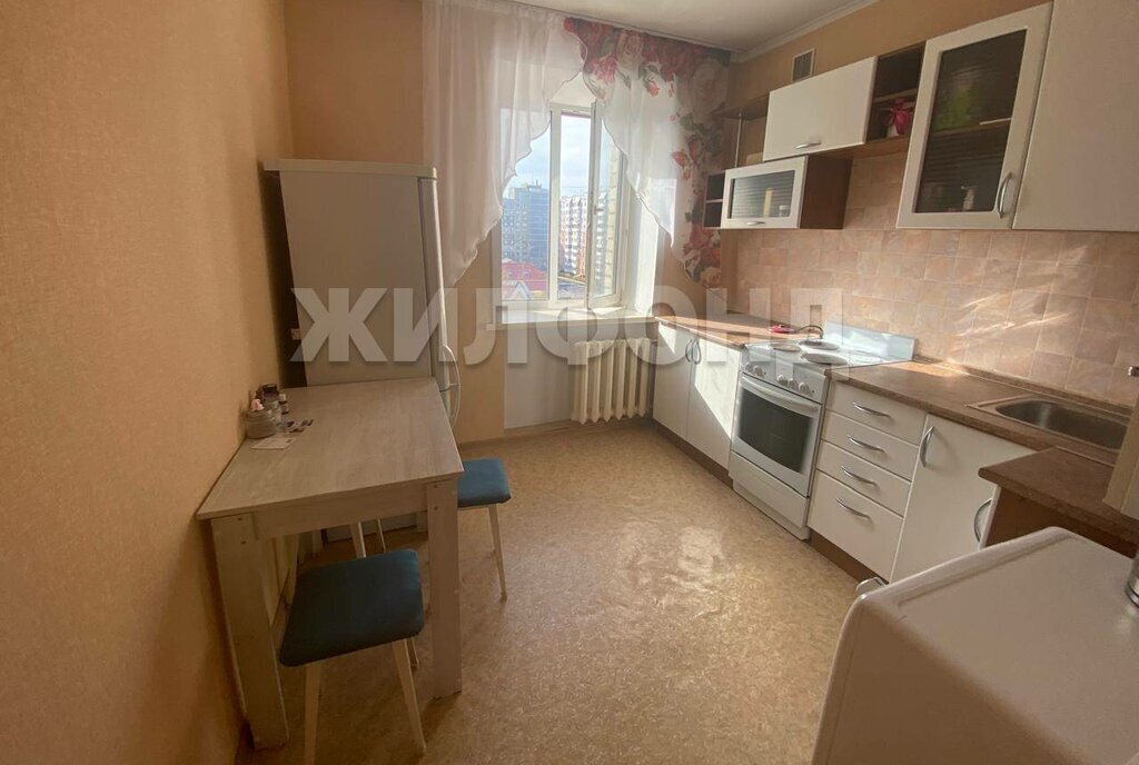 квартира г Барнаул р-н Индустриальный ул Лазурная 24 фото 2