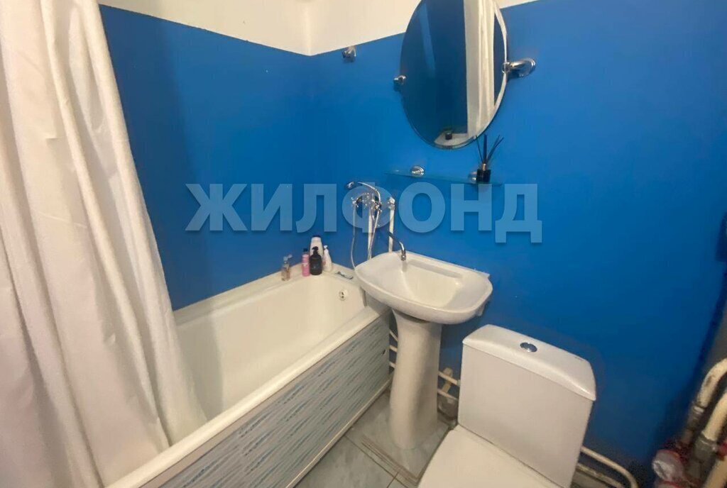 квартира г Барнаул р-н Индустриальный ул Лазурная 24 фото 5