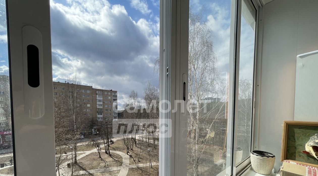 квартира г Ижевск р-н Устиновский ул им Татьяны Барамзиной 10 фото 16