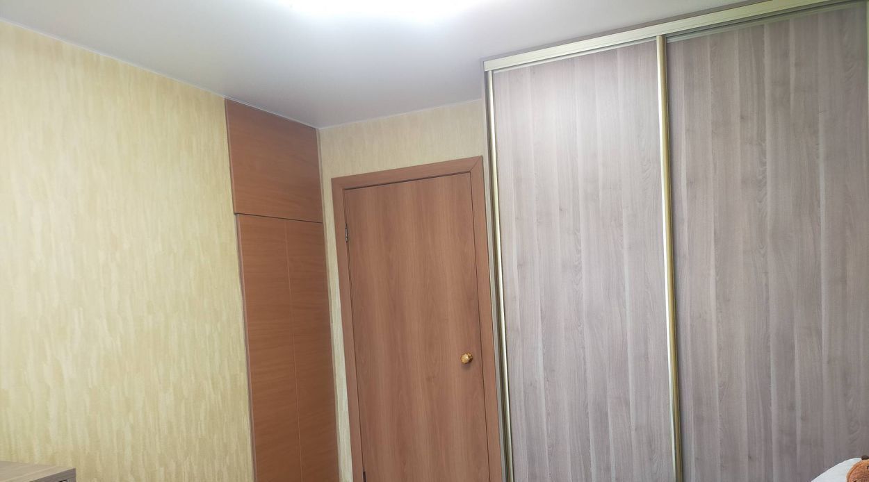 квартира г Тольятти р-н Автозаводский ул Революционная 7к/2 фото 5