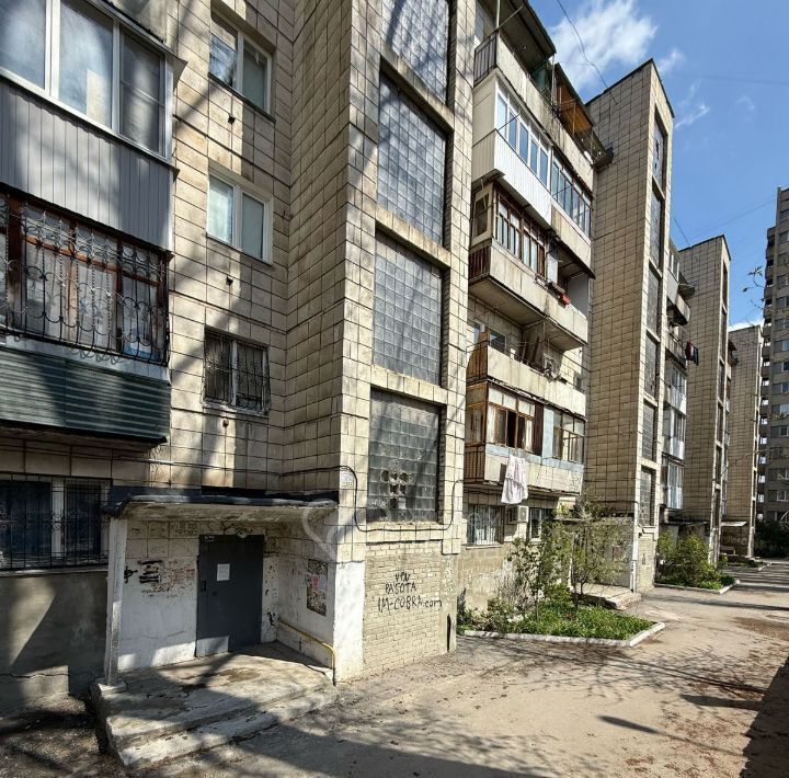 квартира г Волгоград р-н Кировский ул 64-й Армии 137 фото 15