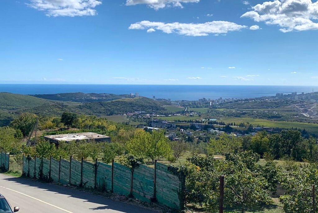 дом г Алушта с Верхняя Кутузовка фото 5