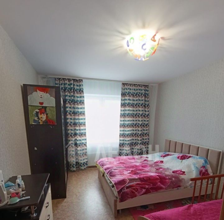квартира г Омск р-н Центральный ул Завертяева 9к/18 фото 7