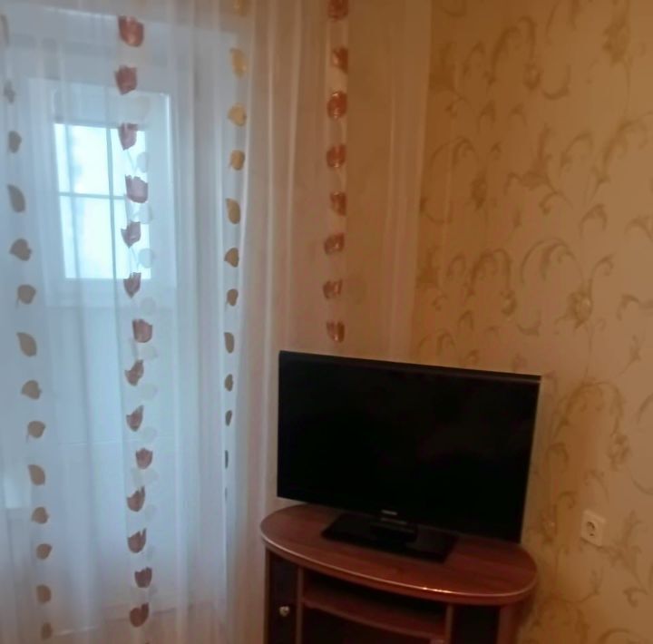 квартира г Тольятти р-н Центральный ул Калмыцкая 46 фото 1