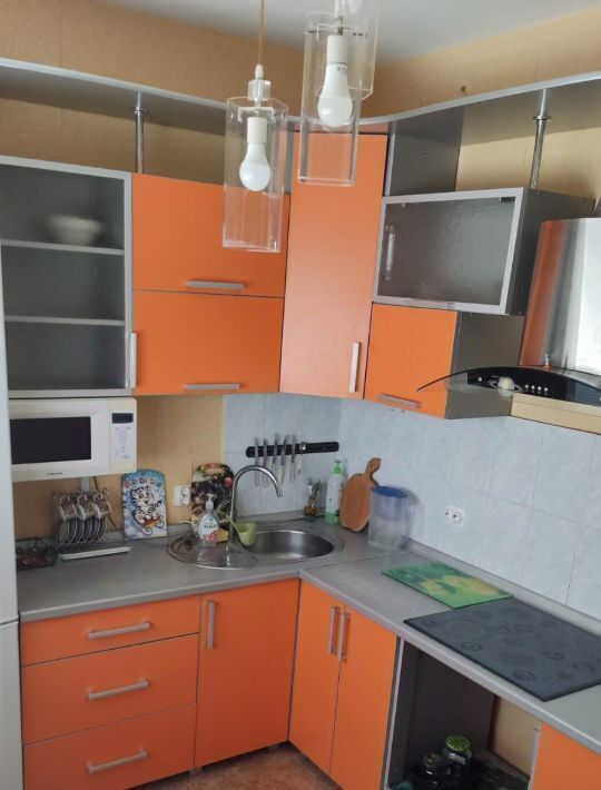 квартира г Волгоград р-н Дзержинский ул 51-й Гвардейской 30а фото 7