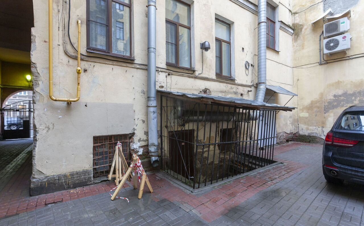 торговое помещение г Санкт-Петербург метро Площадь Восстания Пески ул 7-я Советская 8 округ Смольнинское фото 3