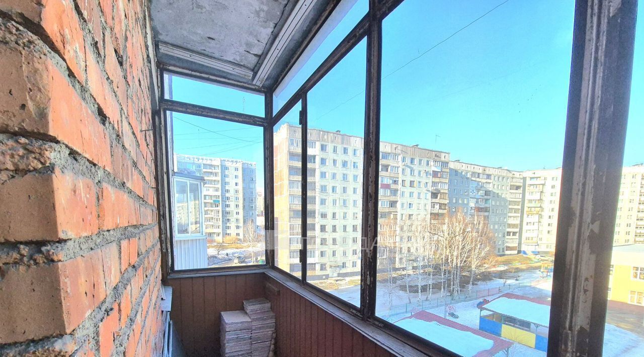 квартира г Новокузнецк р-н Новоильинский ул 11 Гвардейской Армии 4 фото 1