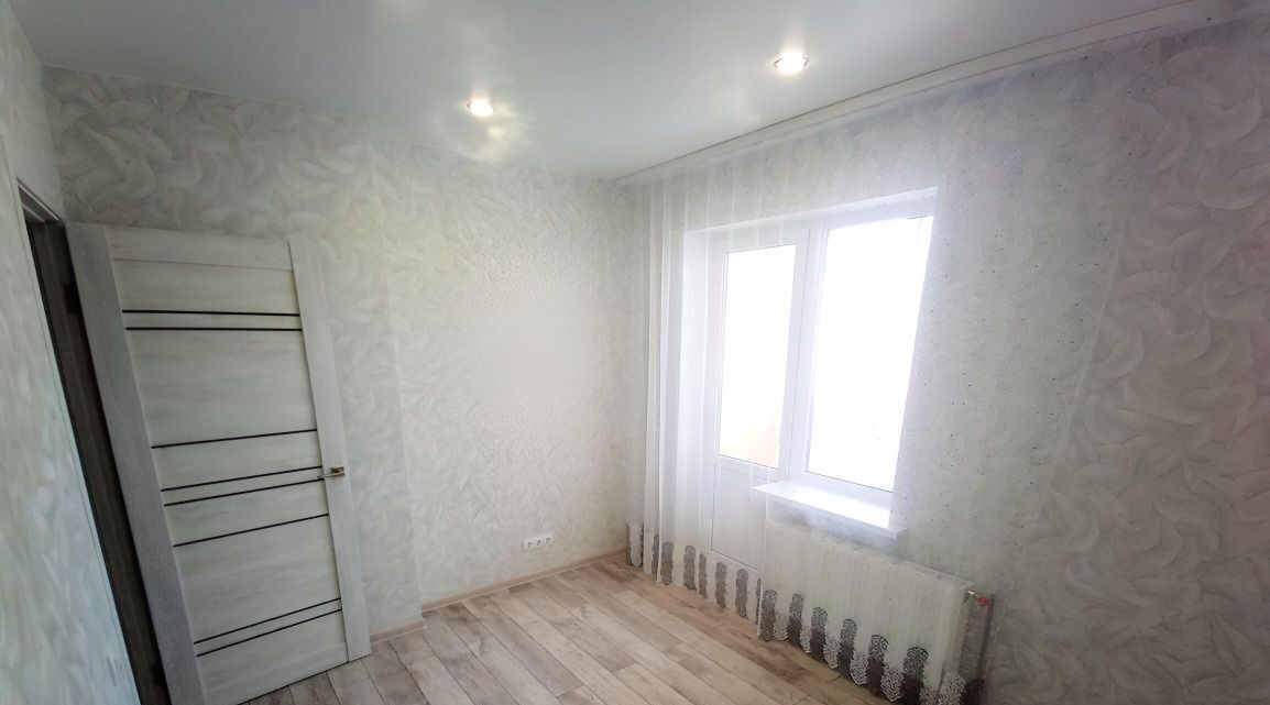 квартира г Саратов р-н Октябрьский ул им Симбирцева В.Н. 40 фото 12