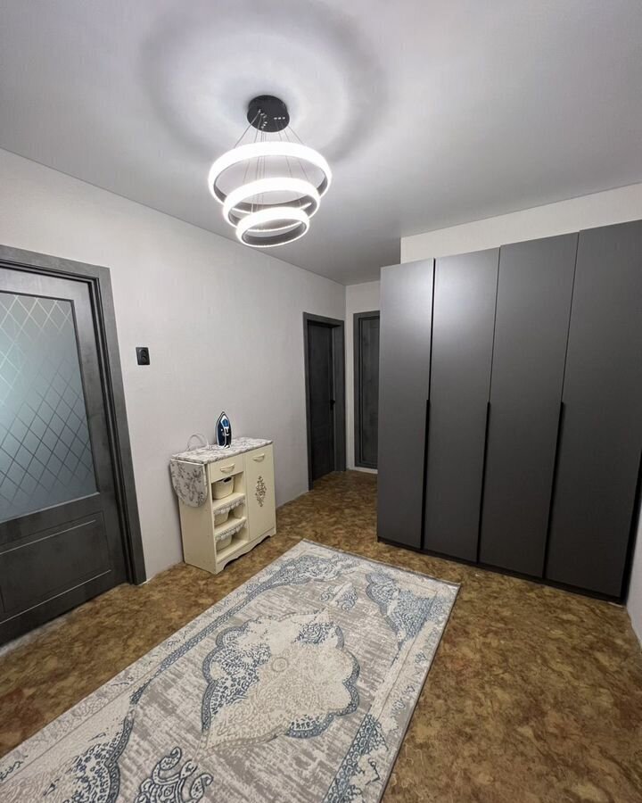 квартира г Саратов р-н Заводской ул. имени Г. А. Усиевича, 35А фото 1