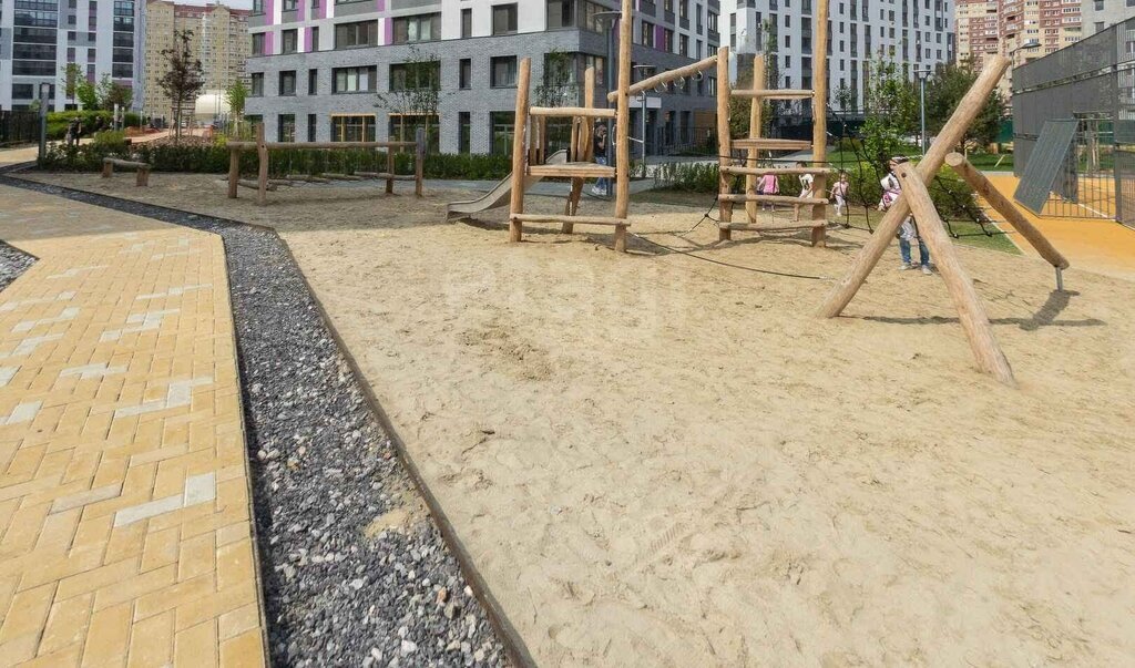 квартира г Тюмень ул Михаила Сперанского 37/1 фото 17