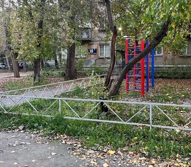 квартира г Челябинск ул 60-летия Октября 18а фото 3