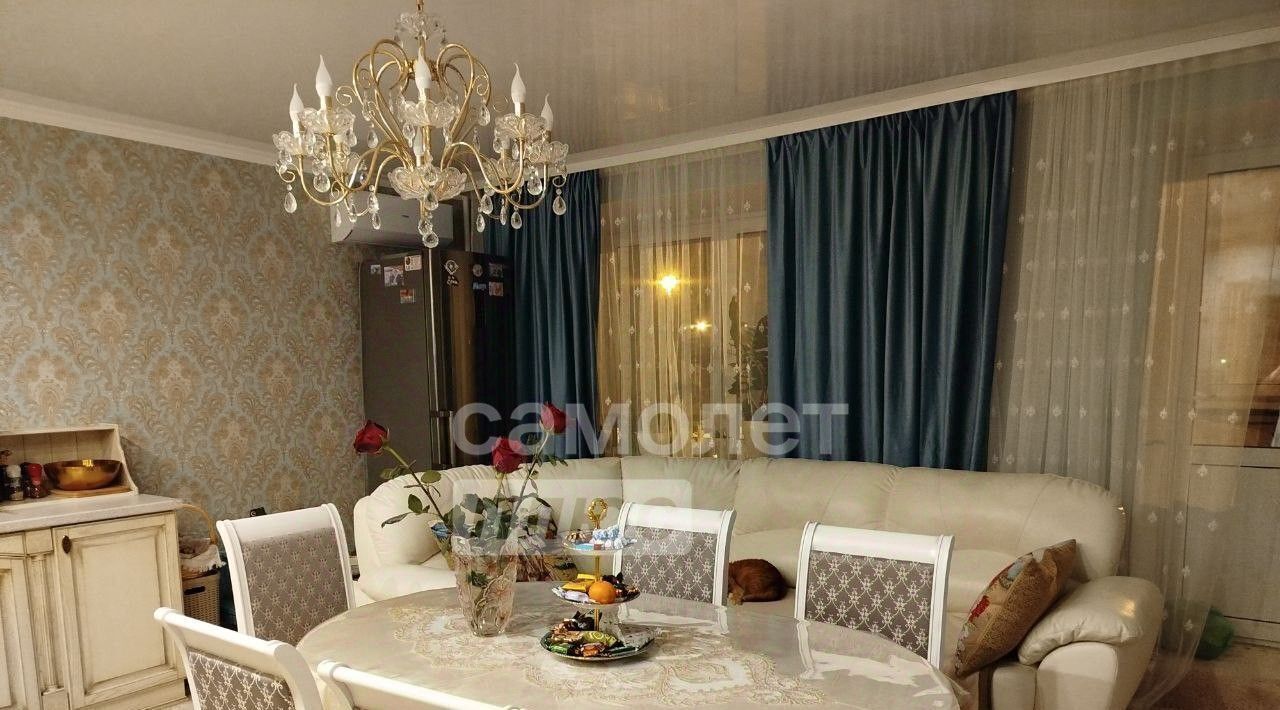 квартира г Тюмень р-н Центральный ул Избышева 6 фото 1