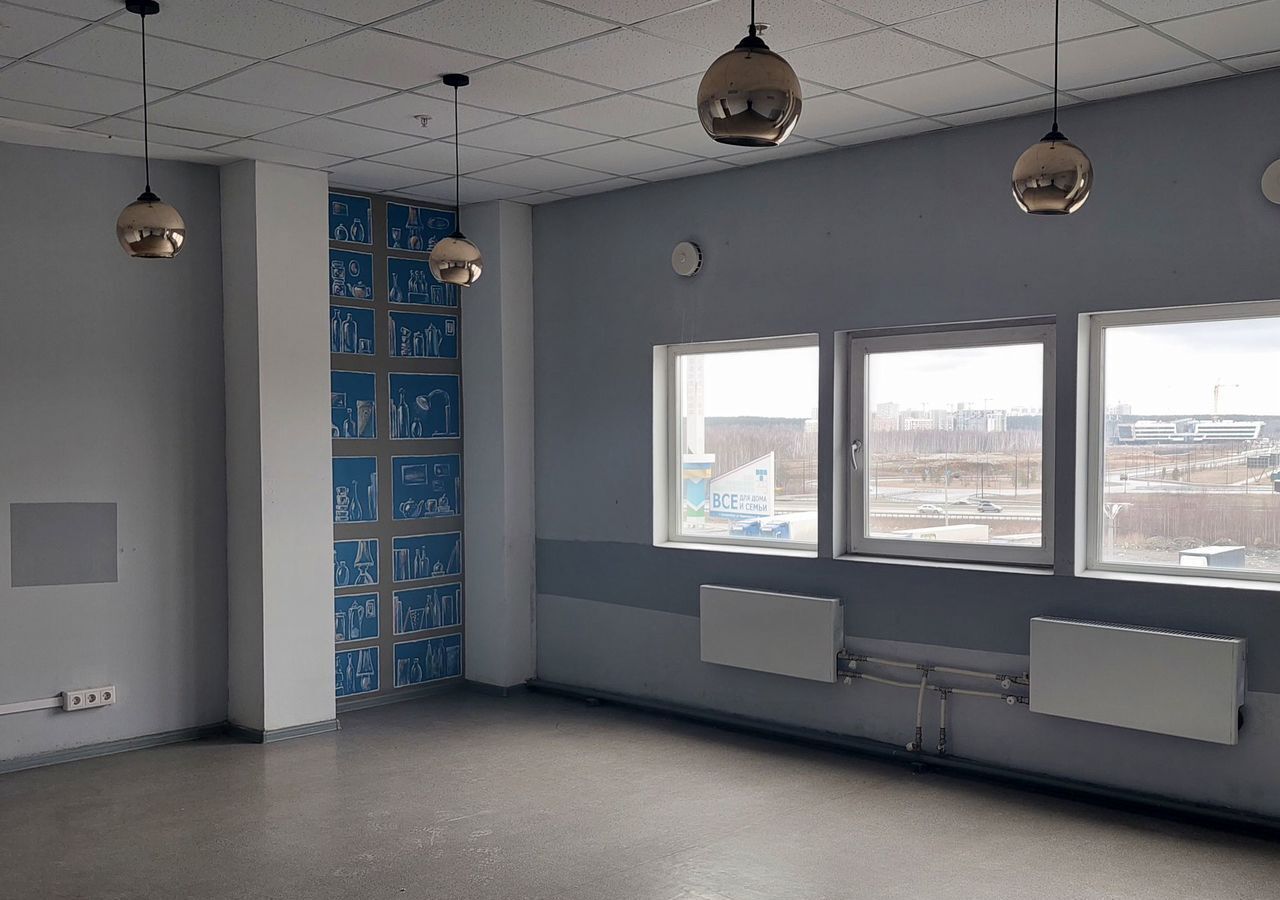 офис г Екатеринбург р-н Чкаловский ул Черняховского 86к/12 фото 4