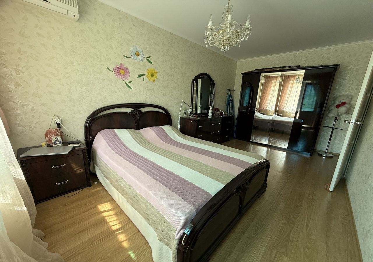квартира г Тольятти р-н Автозаводский 15-й квартал б-р Космонавтов 14 фото 7
