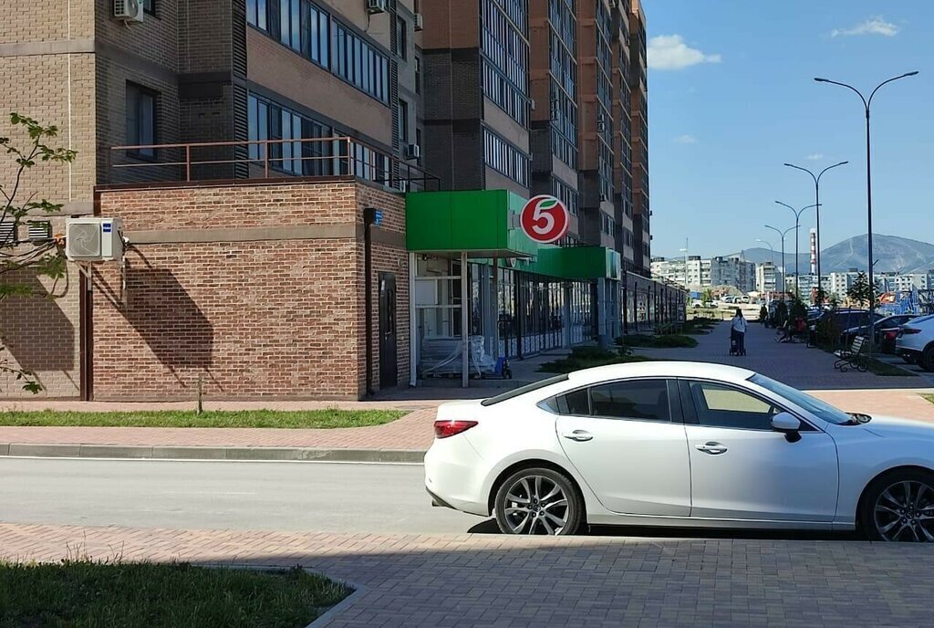 квартира г Новороссийск ул Удалова 10к/1 фото 17