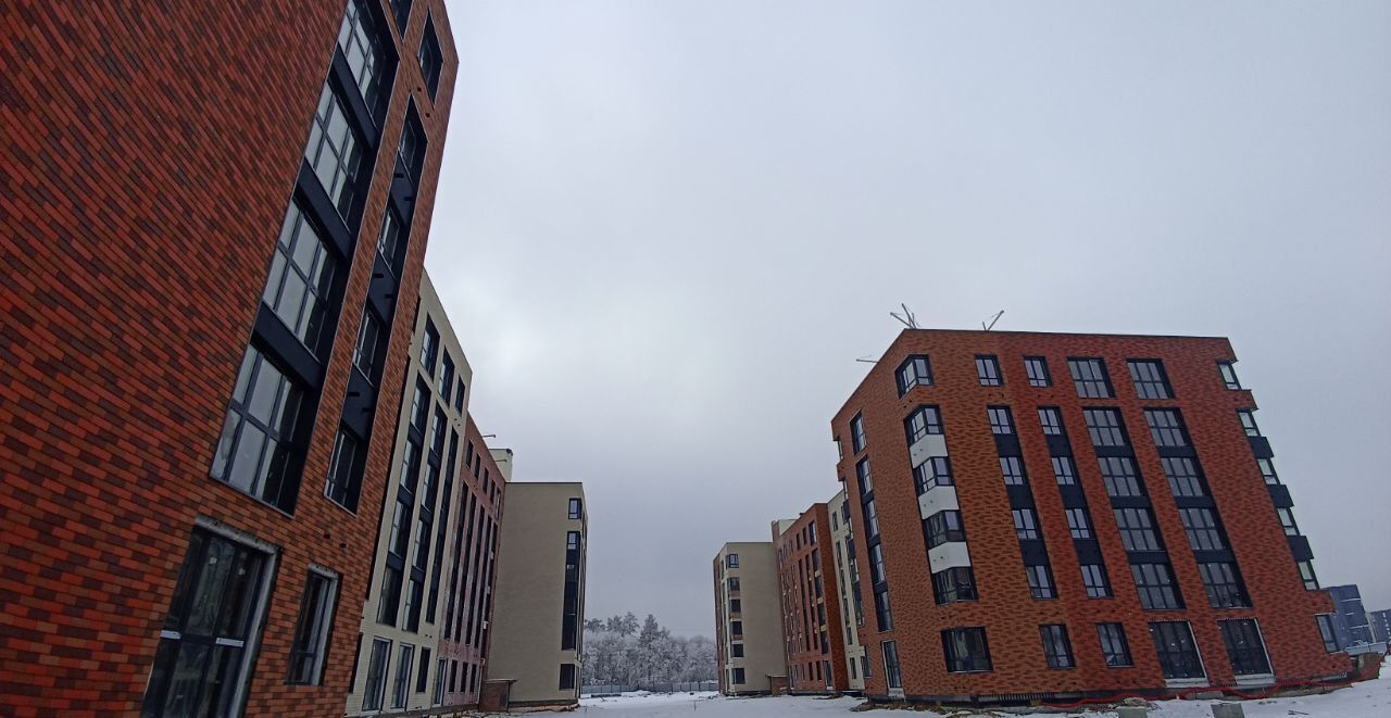квартира г Тольятти р-н Автозаводский ул 40 лет Победы поз. 3. 1 фото 1