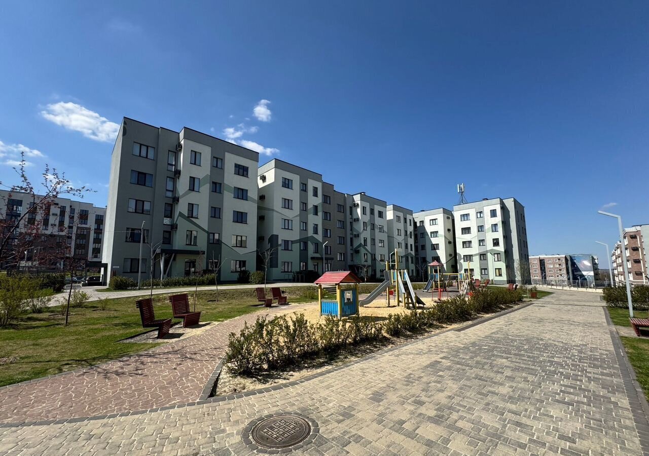 квартира г Белгород Западный ул Каштановая 16 фото 1
