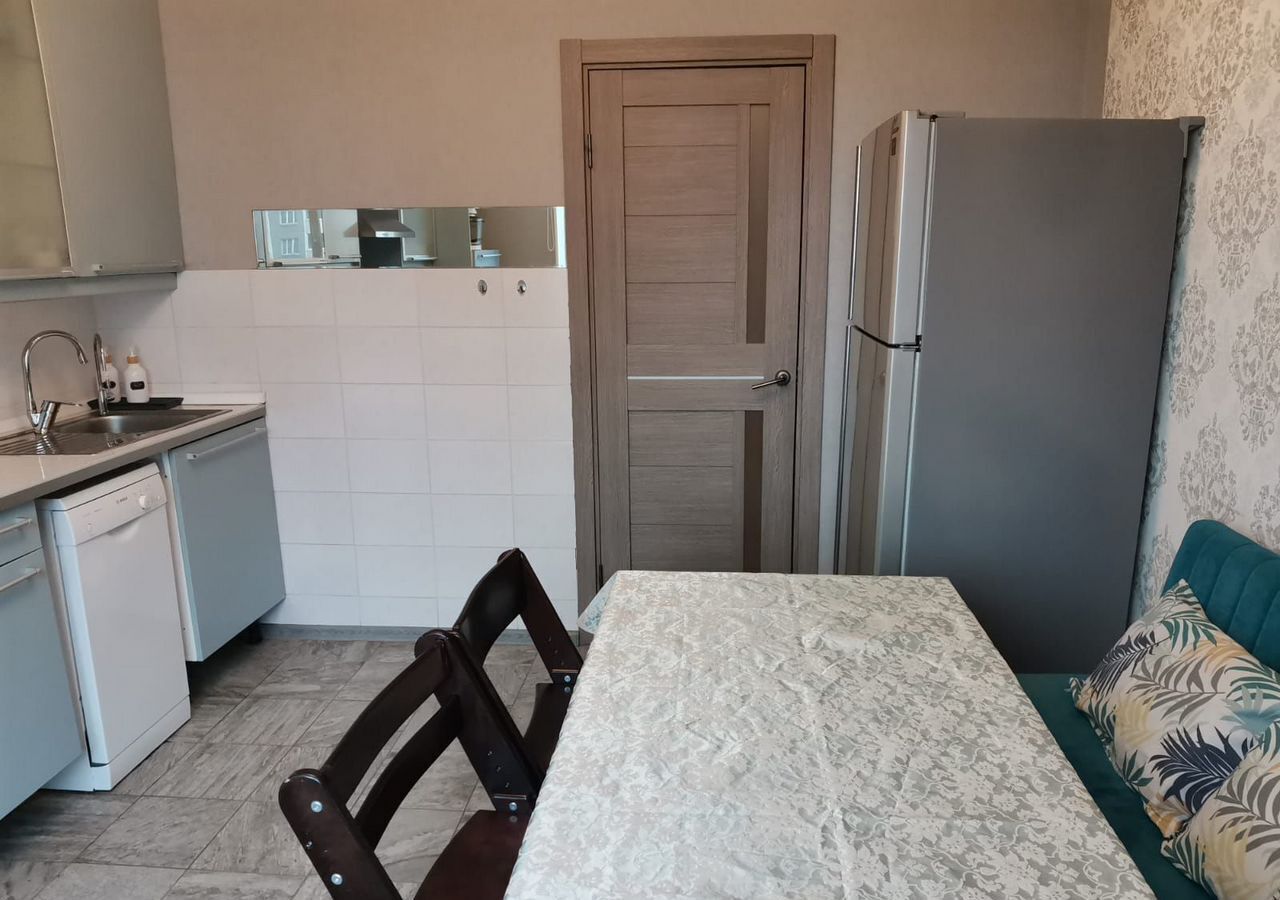 квартира г Санкт-Петербург метро Улица Дыбенко пр-кт Большевиков 43к/1 фото 3
