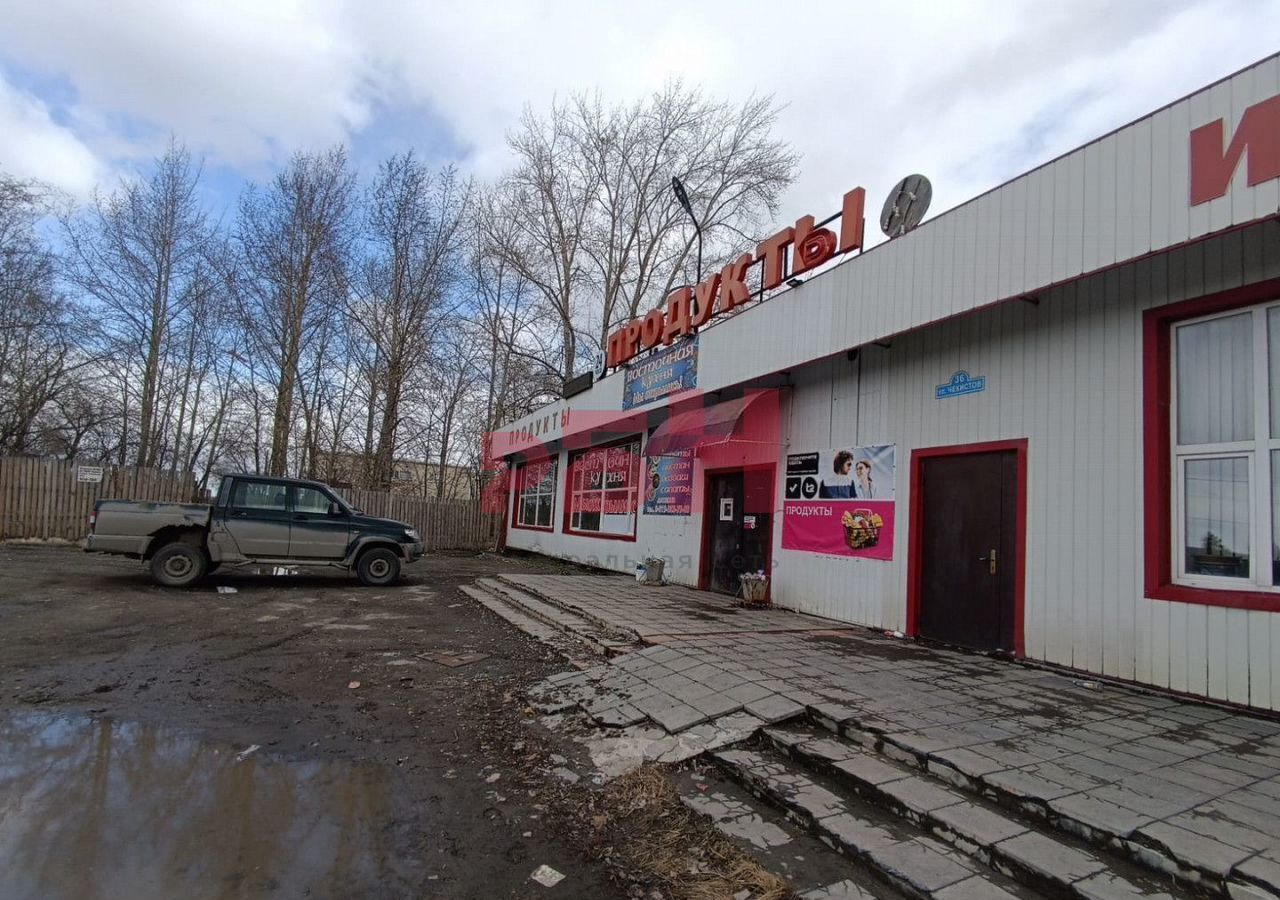 торговое помещение г Тюмень р-н Ленинский ул Чекистов 36 фото 2