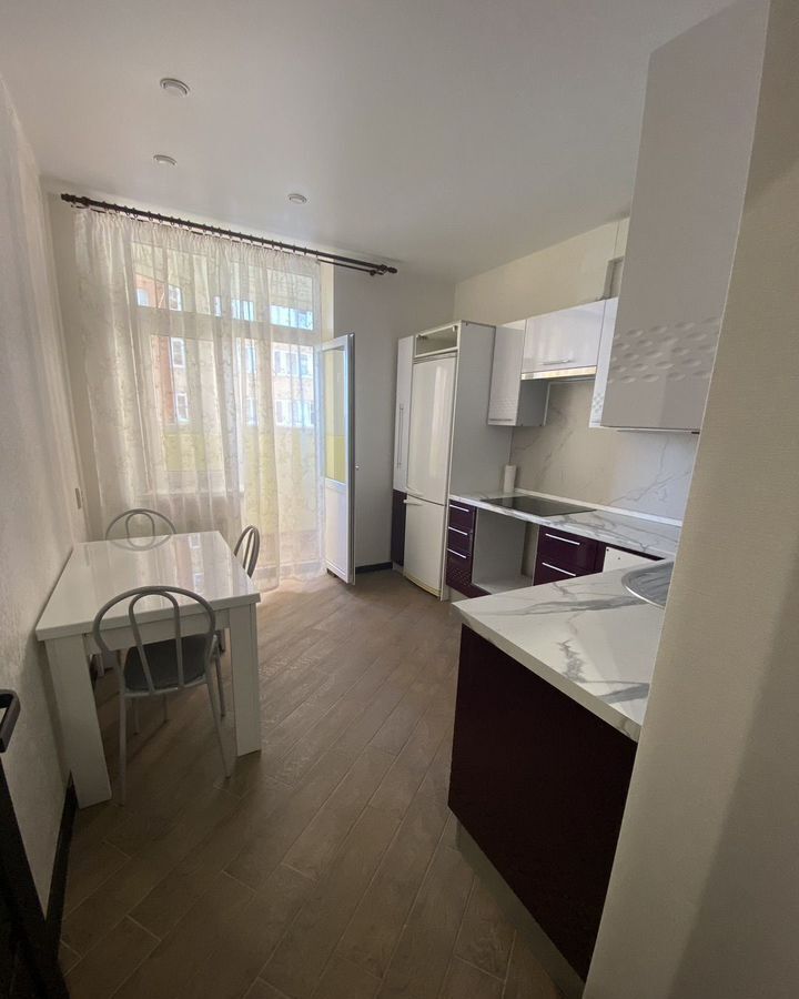квартира г Краснодар р-н Прикубанский ул им. Героя Яцкова И.В. 15к/2 фото 6