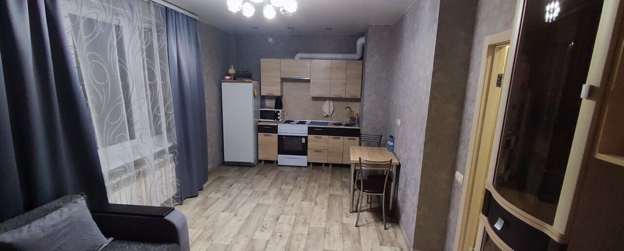 квартира г Волгоград р-н Дзержинский район Семь Ветров б-р 30-летия Победы 42 фото 1