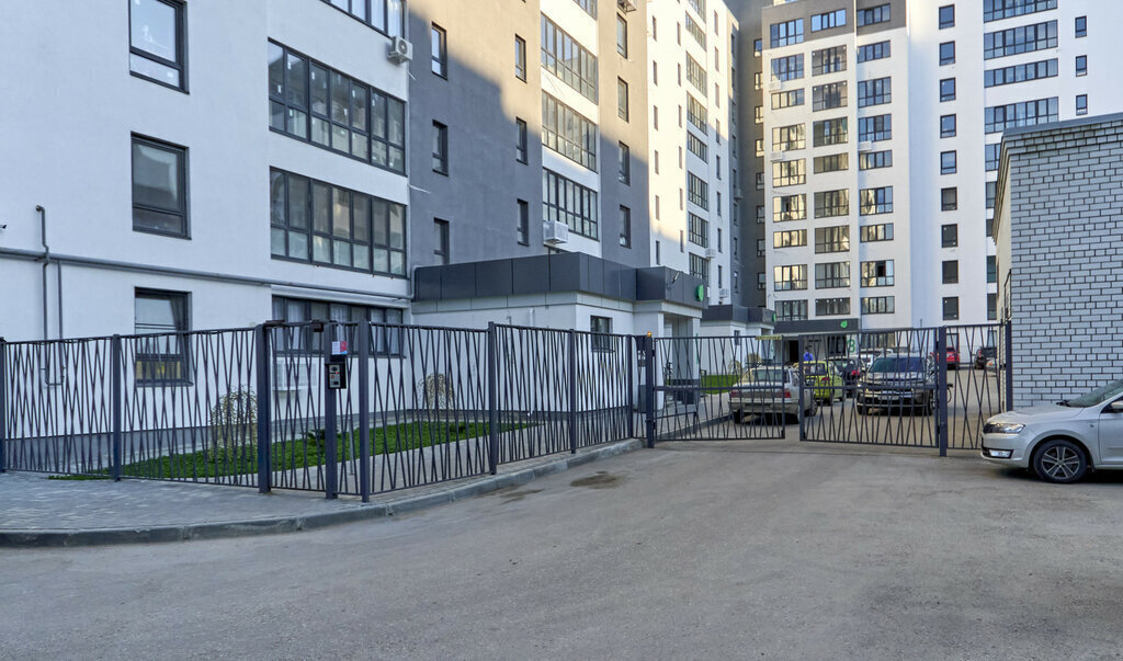 квартира г Саратов ул им Евгения Долгина 4 фото 14