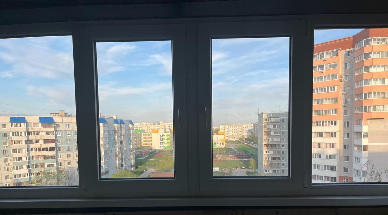 квартира г Тольятти р-н Автозаводский ул 70 лет Октября 22 фото 5