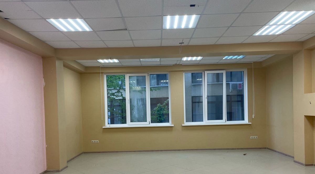 офис г Сочи р-н Хостинский ул Я.Фабрициуса 2/27а фото 1