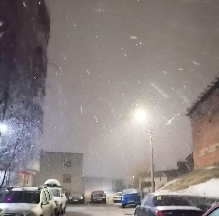 квартира г Мурманск р-н Октябрьский ул Полярные Зори 27к/2 фото 1
