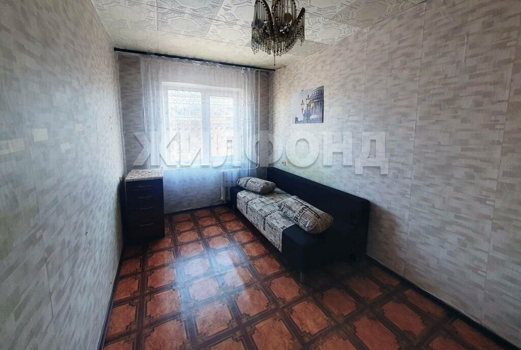 квартира г Новосибирск Золотая Нива ул Кошурникова 37 фото 3
