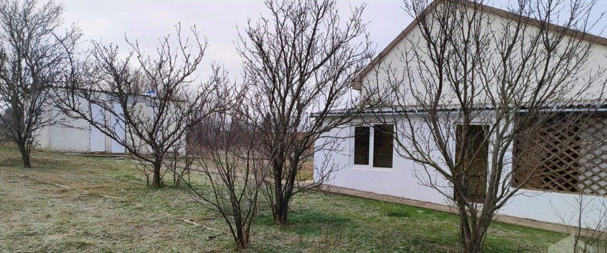 дом г Евпатория пгт Новоозерное фото 1