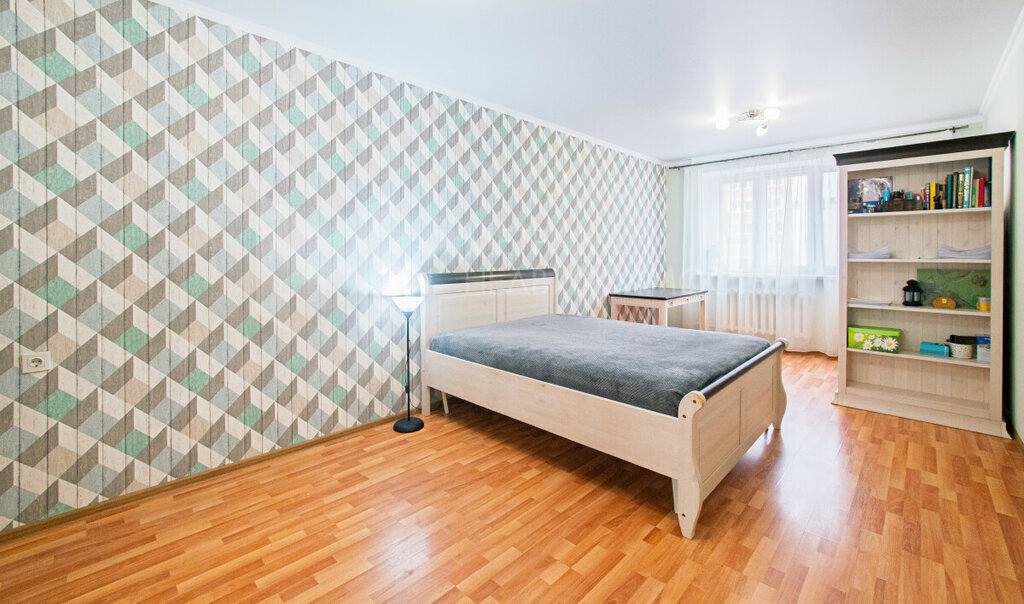 квартира г Тюмень ул Депутатская 80к/2 фото 2