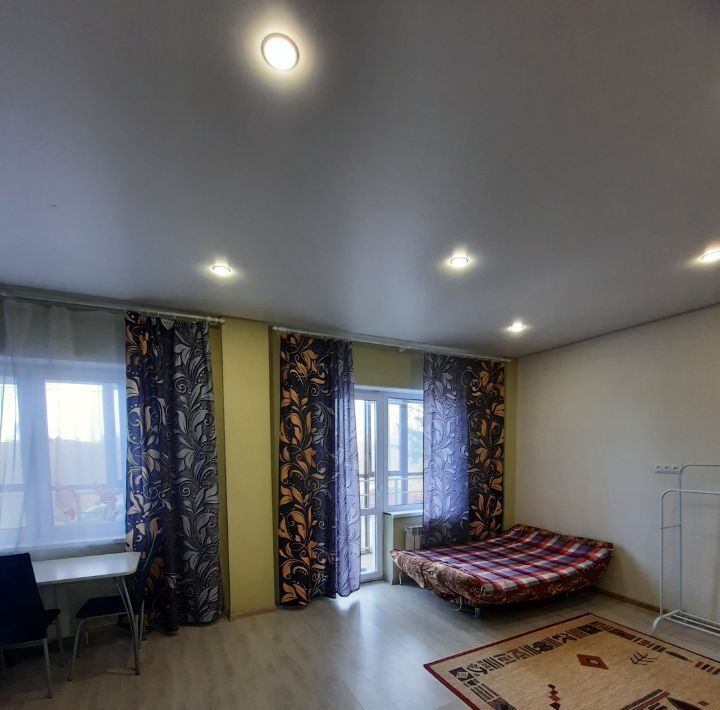 квартира г Омск р-н Кировский ул 3-я Енисейская 32 фото 2