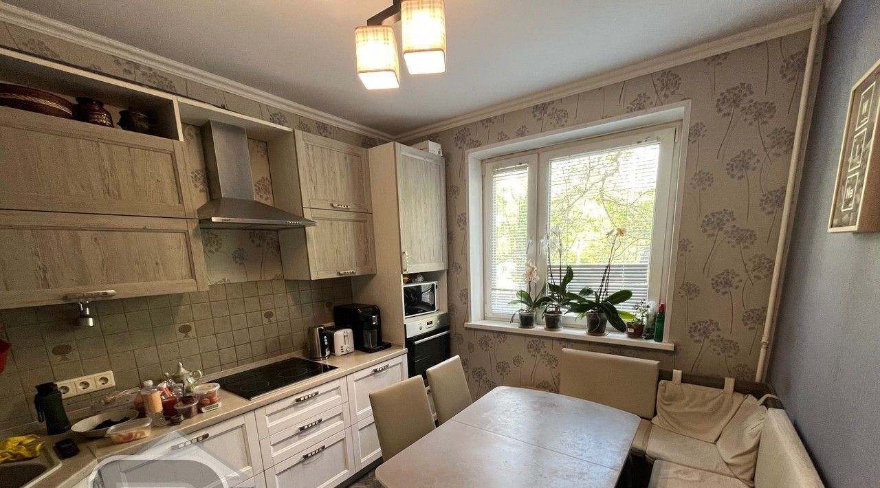 квартира г Москва метро Мякинино ул Кулакова 2к/1 фото 1
