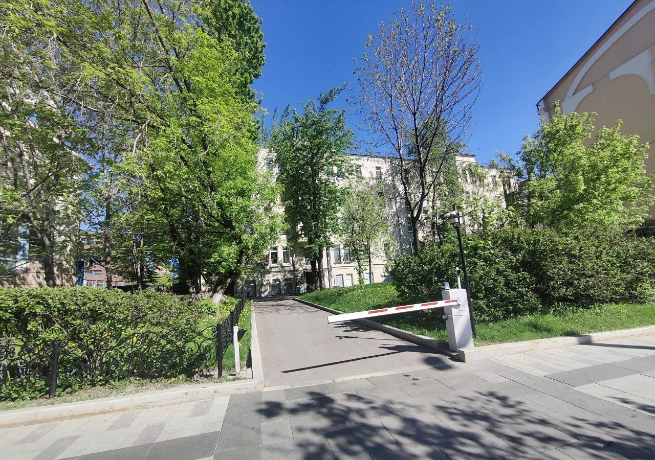 квартира г Москва метро Таганская ул Земляной Вал 65 фото 14