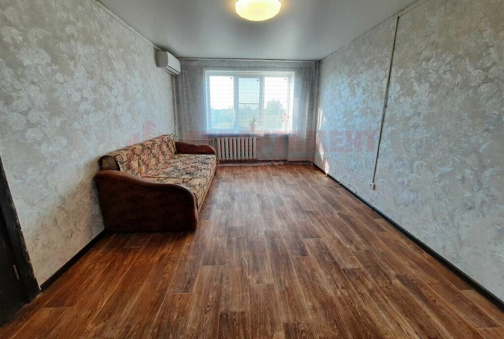 квартира г Астрахань ул Тренева 14 фото 3