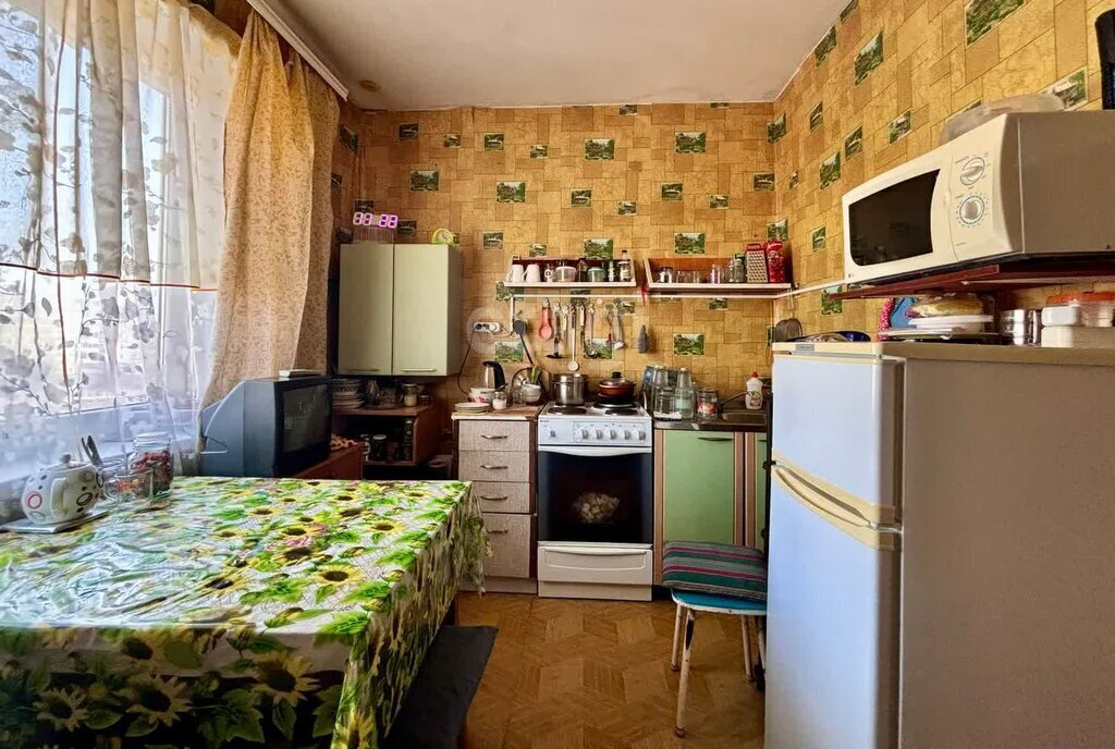 квартира г Старый Оскол микрорайон Королёва 32Б фото 2
